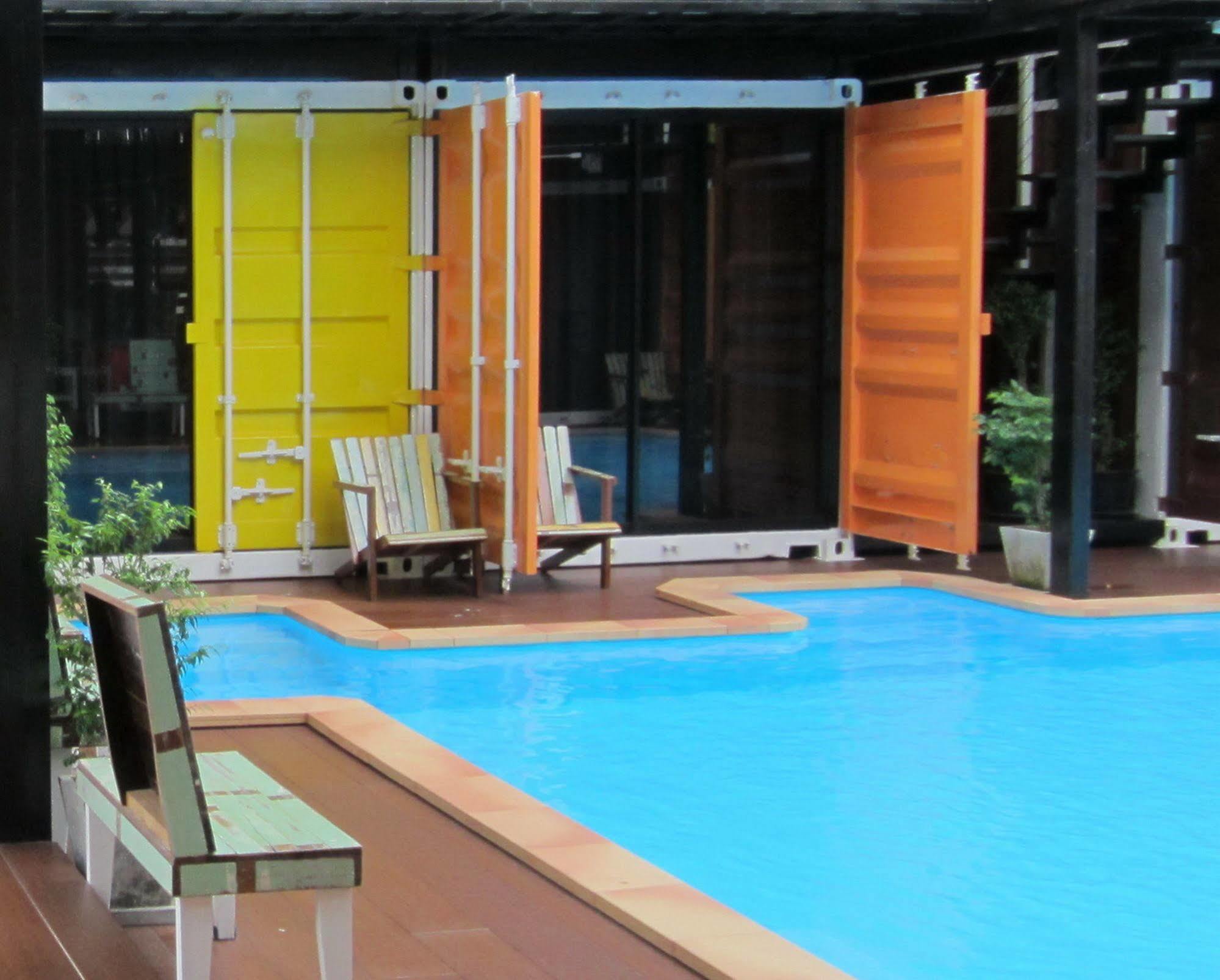 Retro Box Hotel Chumphon Exterior foto